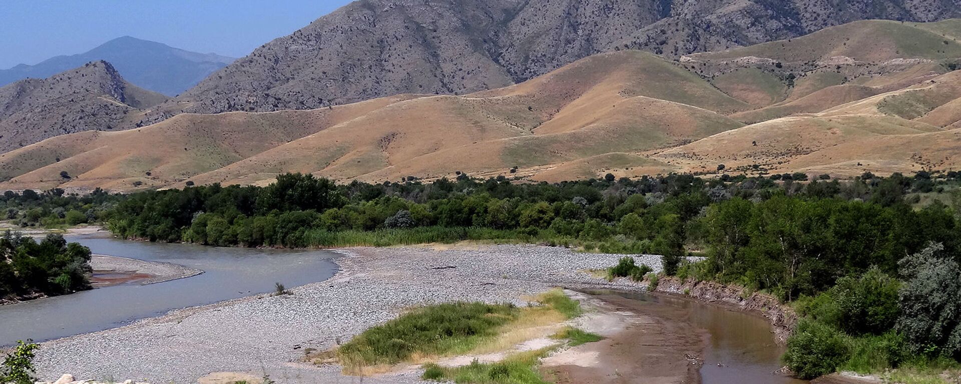 Река Аракс с границами между Карабахом, Ираном и Азербайджаном - Sputnik Армения, 1920, 10.03.2022