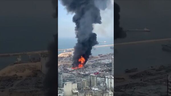 В порту Бейрута вспыхнул массовый пожар - Sputnik Արմենիա