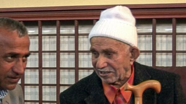 «Ասացին, որ ես քուրդ եմ». 111 տարի ապրած մշեցի Ջեմիլն ու նրա որդի Սերոբը   - Sputnik Արմենիա