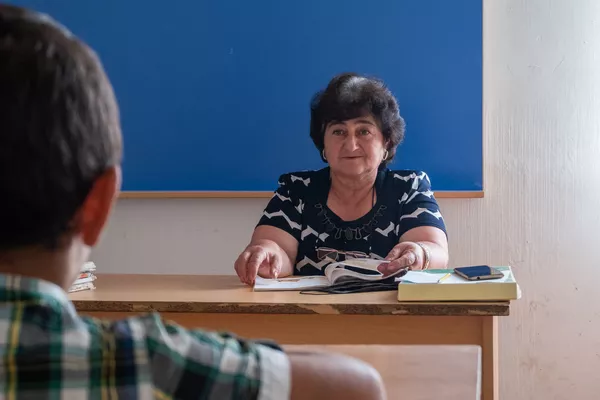 Один на один: Арам из села Шахик расстроен, в этом году он единственный ученик в школе Один на один: Арам из села Шахик расстроен, в этом году он единственный ученик в школе - Sputnik Армения