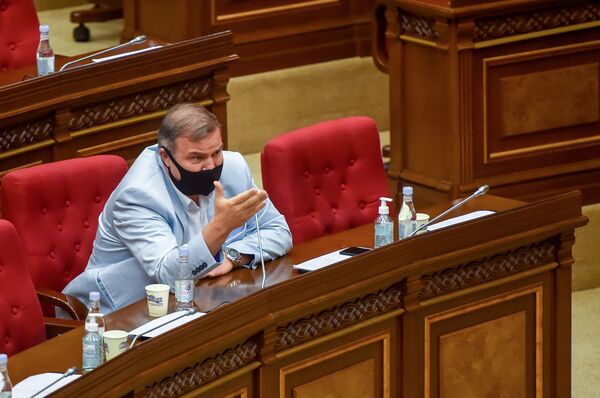 «Ադրբեջանցիները մեր վարորդներին վիզը կտրելու նշան են տալիս». ընդդիմադիրների դժգոհությունը «Ադրբեջանցիները մեր վարորդներին վիզը կտրելու նշան են տալիս». ընդդիմադիրների դժգոհությունը - Sputnik Արմենիա