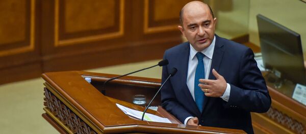 Выступление руководителя фракции Просвещенная Армения Эдмона Марукяна на очередном заседании Национального собрания Армении (16 сентября 2020). Еревaн - Sputnik Армения