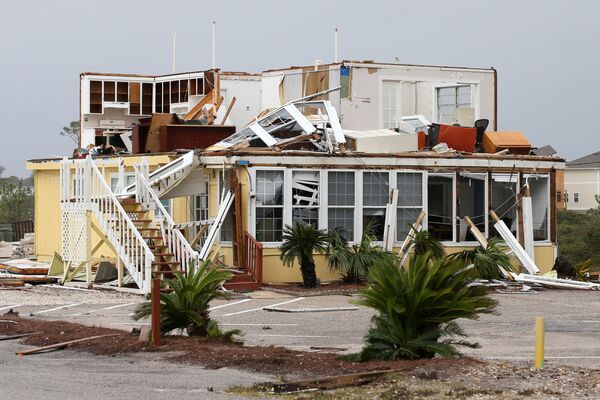Разрушенный дом после прохождения урагана Салли в США (16 сентября 2020).  - Sputnik Армения