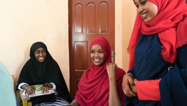 Мать и дочь стали победителями международной премии Аврора Рубена Варданяна и партнеров - Sputnik Армения