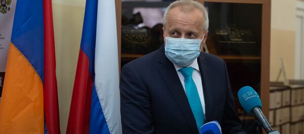Посол РФ в Армении Сергей Копыркин на открытии Русского центра в Армении (18 сентября 2020). Еревaнна открытии Русского центра в Армении (18 сентября 2020). Еревaн - Sputnik Армения