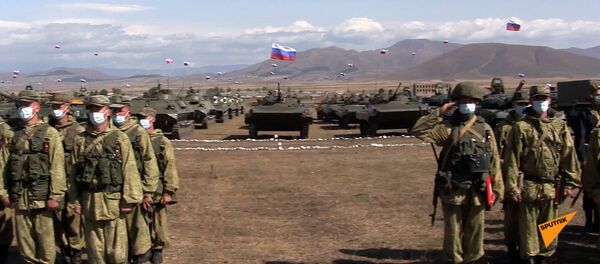 Церемония поднятия государственных флагов участников СКШУ «Кавказ 2020» состоялась в Армении - Sputnik Արմենիա