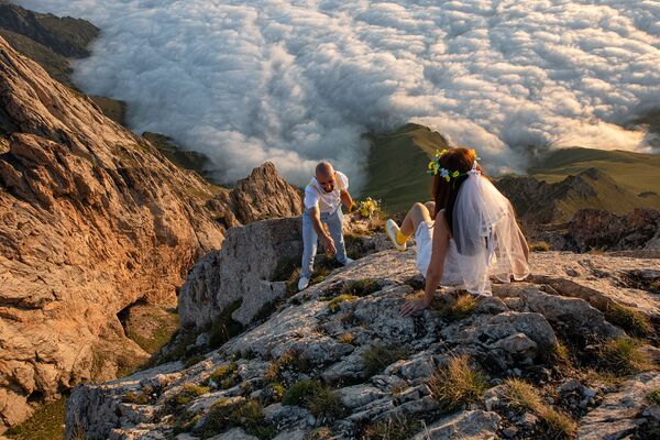 Свадьба в горах: история одной армянской пары, задавшей необычный тренд - Sputnik Армения