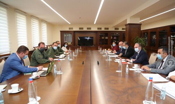 Տոնոյանի ու Մնացականյանի գլխավորությամբ միջգերատեսչական խորհրդակցություն է անցկացվել - Sputnik Արմենիա