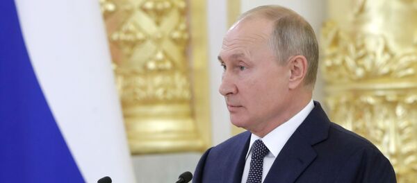 Президент РФ В. Путин выступил перед членами Совета Федерации РФ - Sputnik Արմենիա