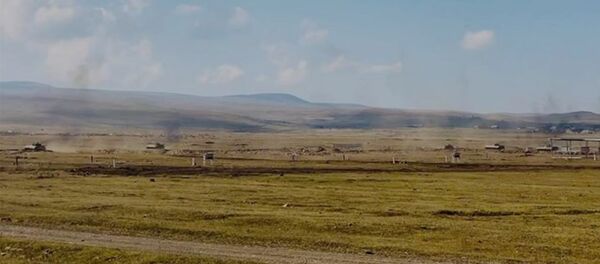 Տանկային անձնակազմերը զորավարժությունների կրակային փուլում  - Sputnik Армения