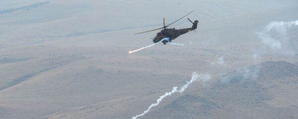 Армянские и российские военнослужащие разыгрывают боевые тактические действия в рамках стратегического командно-штабного учения «Кавказ-2020» на высокогорном полигоне «Алагяз» в Армении (24 сентября 2020). - Sputnik Արմենիա