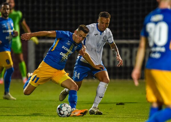 Арарат-Армения дожал словенцев и приблизился к плей-офф - Sputnik Армения