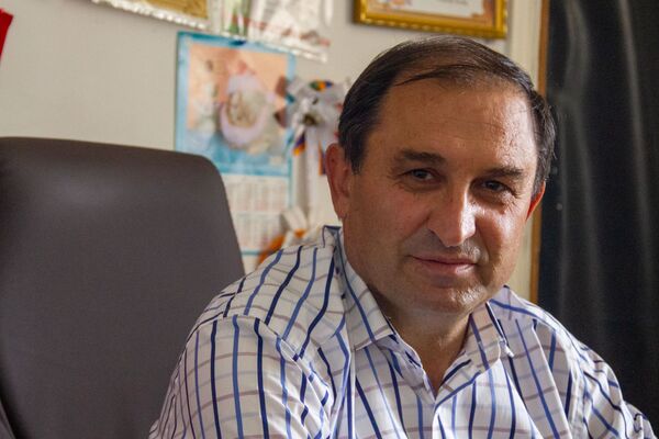 «Բալես, ո՞ւր գնանք, տուն չունենք». Պտղունքում հրդեհի հետևանքով 14 ընտանիք անօթևան մնացին «Բալես, ո՞ւր գնանք, տուն չունենք». Պտղունքում հրդեհի հետևանքով 14 ընտանիք անօթևան մնացին - Sputnik Արմենիա