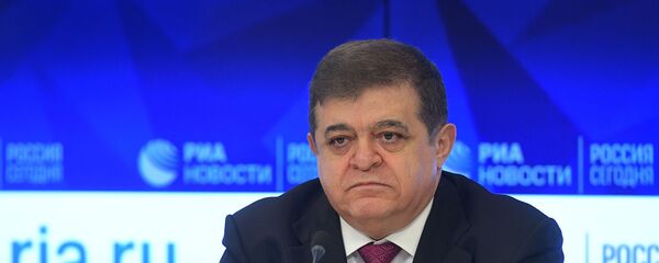 Первый заместитель председателя комитета Совета Федерации по международным делам Владимир Джабаров во время пресс-конференции (25 февраля 2019). Москвa Первый заместитель председателя комитета Совета Федерации по международным делам Владимир Джабаров во время пресс-конференции (25 февраля 2019). Москвa - Sputnik Армения