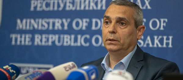 Министр иностранных дел Карабаха Масис Маилян во время брифинга в Едином информационном центре (28 сентября 2020). Степанакерт - Sputnik Армения