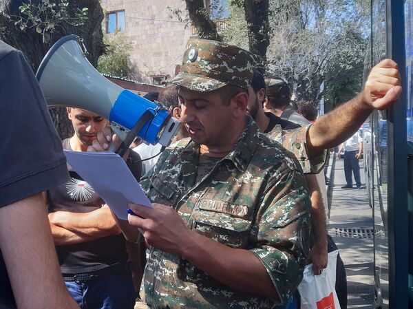 Главная ошибка Пашиняна, или Что стало причиной поражения в Карабахе - Sputnik Армения