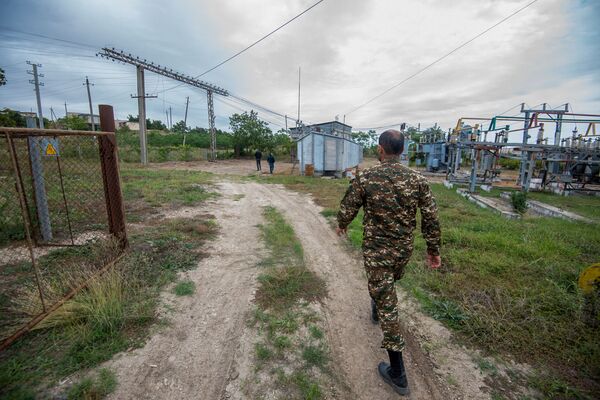 Раненый Мартуни: репортаж из города, в котором погибли женщина и ребенок - Sputnik Армения