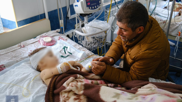 Ребенок, раненный в результате обстрелов Азербайджанских ВС - Sputnik Արմենիա
