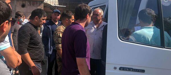 Запись добровольцев для отправки на фронт (28 сентября 2020). Гюмри Запись добровольцев для отправки на фронт (28 сентября 2020). Гюмри - Sputnik Արմենիա