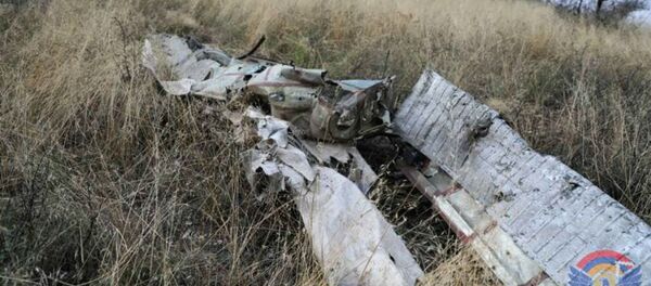 Обломки подбитой Армией Обороны Карабаха авиации противника (29 сентября 2020). Обломки подбитой Армией Обороны Карабаха авиации противника (29 сентября 2020). - Sputnik Արմենիա