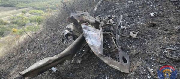 Обломки подбитой Армией Обороны Карабаха авиации противника (29 сентября 2020).  - Sputnik Армения