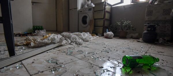 Поврежденный от обстрелов дом в Гадруте Поврежденный от обстрелов дом в Гадруте - Sputnik Армения