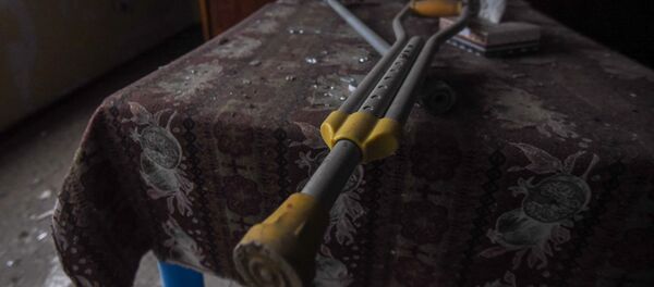 Поврежденный от обстрелов дом в Гадруте - Sputnik Армения