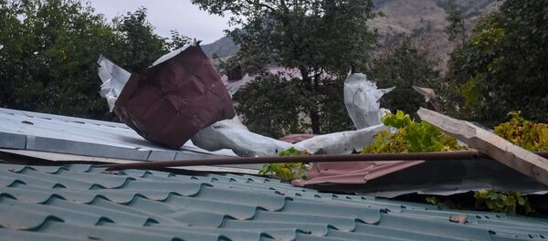 Поврежденный от обстрелов дом в Гадруте Поврежденный от обстрелов дом в Гадруте - Sputnik Արմենիա