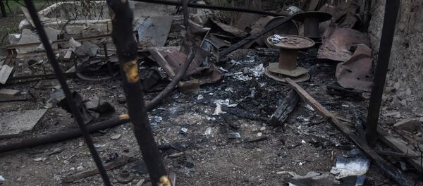 Поврежденный от обстрелов дом Эдика Степаняна в Гадруте - Sputnik Армения