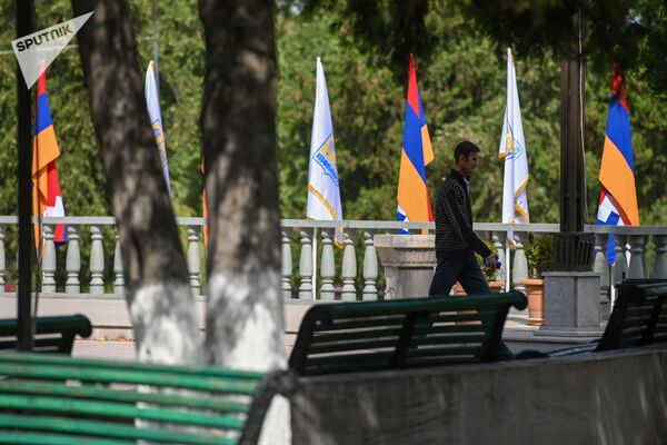 Мирная жизнь в Степанакерте - Sputnik Армения