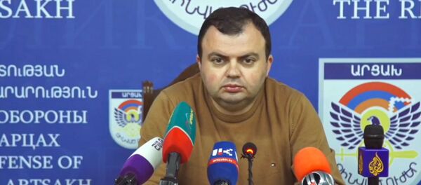 Брифинг спикера президента Карабаха Ваграма Погосяна (30 сентября 2020). Степанакерт Брифинг спикера президента Карабаха Ваграма Погосяна (30 сентября 2020). Степанакерт - Sputnik Армения