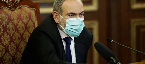 Премьер-министр Никол Пашинян во время интервью представителям российских СМИ (30 сентября 2020). Еревaн Премьер-министр Никол Пашинян во время интервью представителям российских СМИ (30 сентября 2020). Еревaн - Sputnik Արմենիա