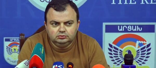 Брифинг спикера президента Карабаха Ваграма Погосяна (30 сентября 2020). Степанакерт Брифинг спикера президента Карабаха Ваграма Погосяна (30 сентября 2020). Степанакерт - Sputnik Армения