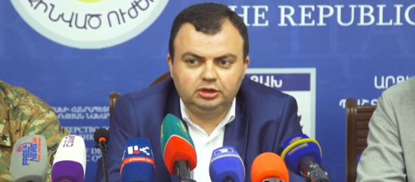 Брифинг спикера президента Карабаха Ваграма Погосяна (1 октября 2020). Степанакерт - Sputnik Արմենիա