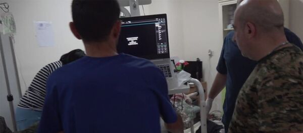 Le Monde-ի թղթակից Ալլան Կավալի վիճակը ծանր է, նրան վիրահատում են Ստեփանակերտի բժկական կենտրոնում: - Sputnik Արմենիա