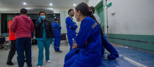 В Степанакерте завершилась операция раненного в Нагорном Карабахе журналиста французской газеты Le Monde (1 октября 2020). Карабах - Sputnik Армения