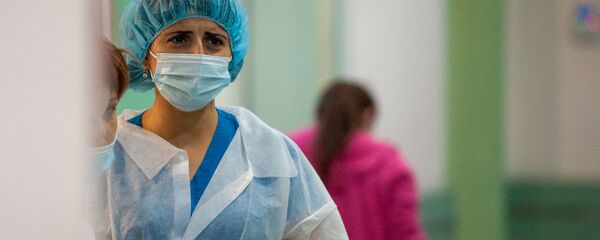 В Степанакерте завершилась операция раненного в Нагорном Карабахе журналиста французской газеты Le Monde (1 октября 2020). Карабах В Степанакерте завершилась операция раненного в Нагорном Карабахе журналиста французской газеты Le Monde (1 октября 2020). Карабах - Sputnik Արմենիա