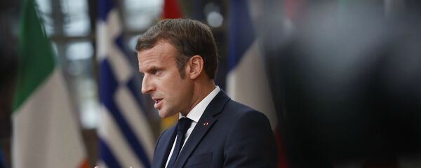 Президент Франции Эммануэль Макрон выступает на саммите Европейского союза (ЕС) в здании Европейского совета (1 октября 2020 ). Брюссель Президент Франции Эммануэль Макрон выступает на саммите Европейского союза (ЕС) в здании Европейского совета (1 октября 2020 ). Брюссель - Sputnik Արմենիա