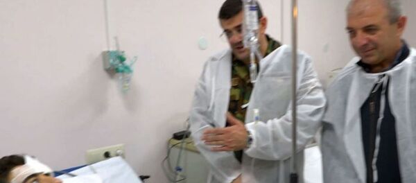 Այցելել եմ Ադրբեջանի զինուժի հրետակոծությունից վիրավորված Le Monde-ի թղթակիցներին Այցելել եմ Ադրբեջանի զինուժի հրետակոծությունից վիրավորված Le Monde-ի թղթակիցներին - Sputnik Արմենիա