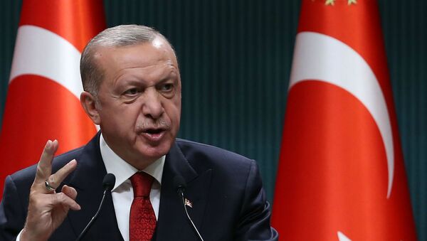 Президент Турции Реджеп Тайип Эрдоган во время пресс-конференции после заседания кабинета министров (21 сентября 2020). Анкара - Sputnik Армения