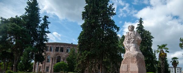 Последствия обстрелов в Мартуни (2 октября 2020). Карабах Последствия обстрелов в Мартуни (2 октября 2020). Карабах - Sputnik Արմենիա