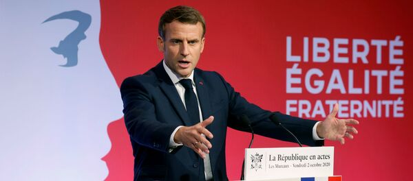 Президент Франции Эммануэль Макрон во время речи о борьбе с сепаратизмом (2 октября 2020). Париж Президент Франции Эммануэль Макрон во время речи о борьбе с сепаратизмом (2 октября 2020). Париж - Sputnik Армения