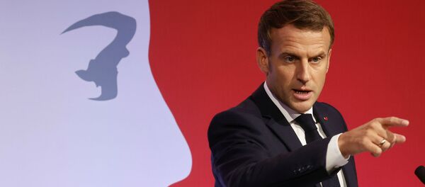 Президент Франции Эммануэль Макрон во время речи о борьбе с сепаратизмом (2 октября 2020). Париж - Sputnik Армения
