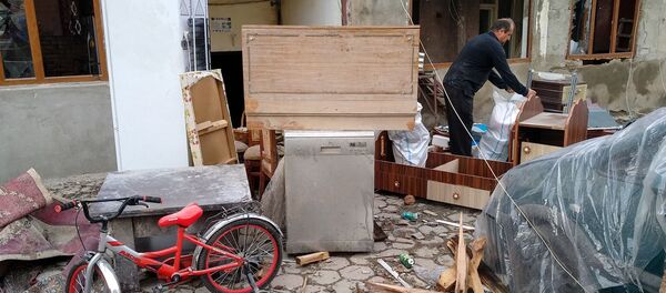 Ситуация в Степанакерте после ночных обстрелов (3 октября 2020). Карабах - Sputnik Արմենիա