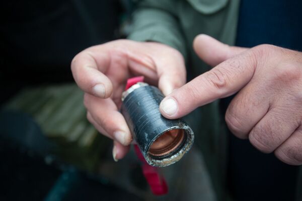 ВС Азербайджана обстреливают Карабах запрещенными ООН кассетными бомбами – видео - Sputnik Армения