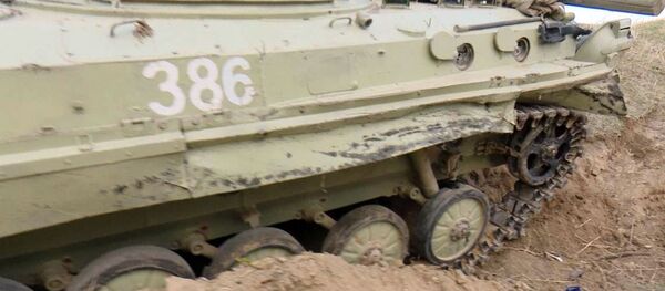 Армия обороны Карабаха опубликовала фотографии изъятого вооружения азербайджанской армии Армия обороны Карабаха опубликовала фотографии изъятого вооружения азербайджанской армии - Sputnik Արմենիա