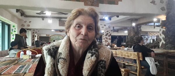 «У нас есть все необходимое»: жительниц Карабаха вместе с детьми радушно приняли в Горисе «У нас есть все необходимое»: жительниц Карабаха вместе с детьми радушно приняли в Горисе - Sputnik Армения