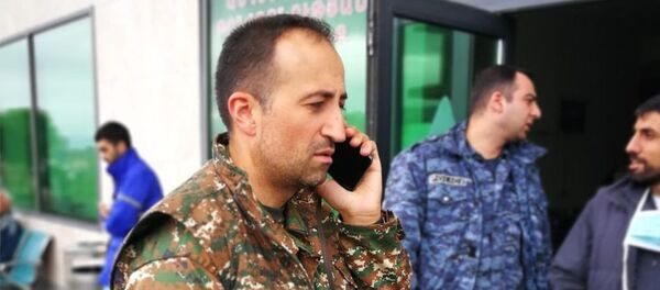 Министр здравоохранения Арсен Торосян продолжает свои поездки по медицинским организациям Армении и Карабаха (5 октября 2020). - Sputnik Армения