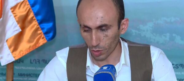 Пресс-конференция омбудсмена Карабаха Артака Бегларяна (5 октября 2020). Степанакерт - Sputnik Արմենիա