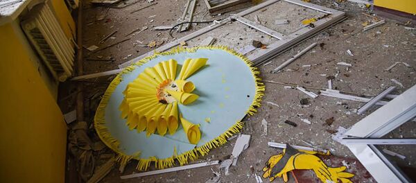 Разрушенные гражданские объекты Степанакерта после азербайджанского ракетного обстрела (6 октября 2020). Карабах Разрушенные гражданские объекты Степанакерта после азербайджанского ракетного обстрела (6 октября 2020). Карабах - Sputnik Армения